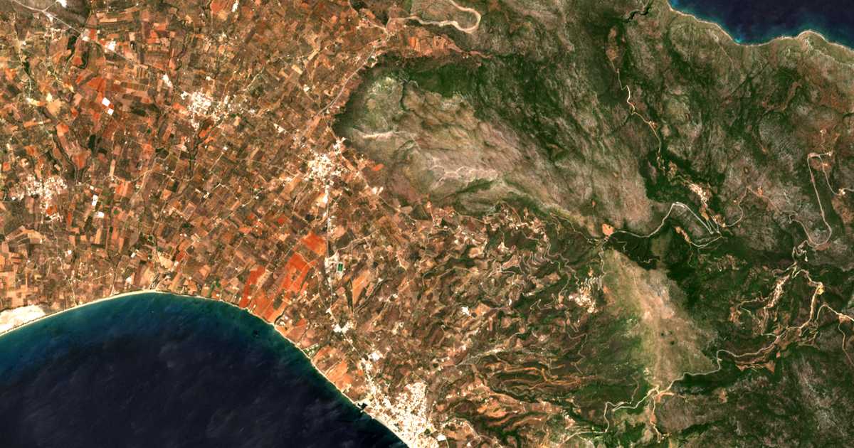 Satellitenkarte von Paraspória