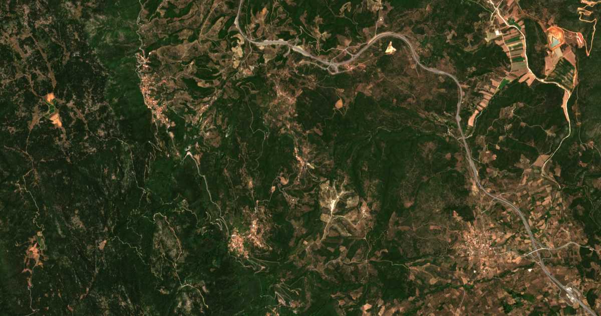 Satellitenkarte von Ágios Konstantínos