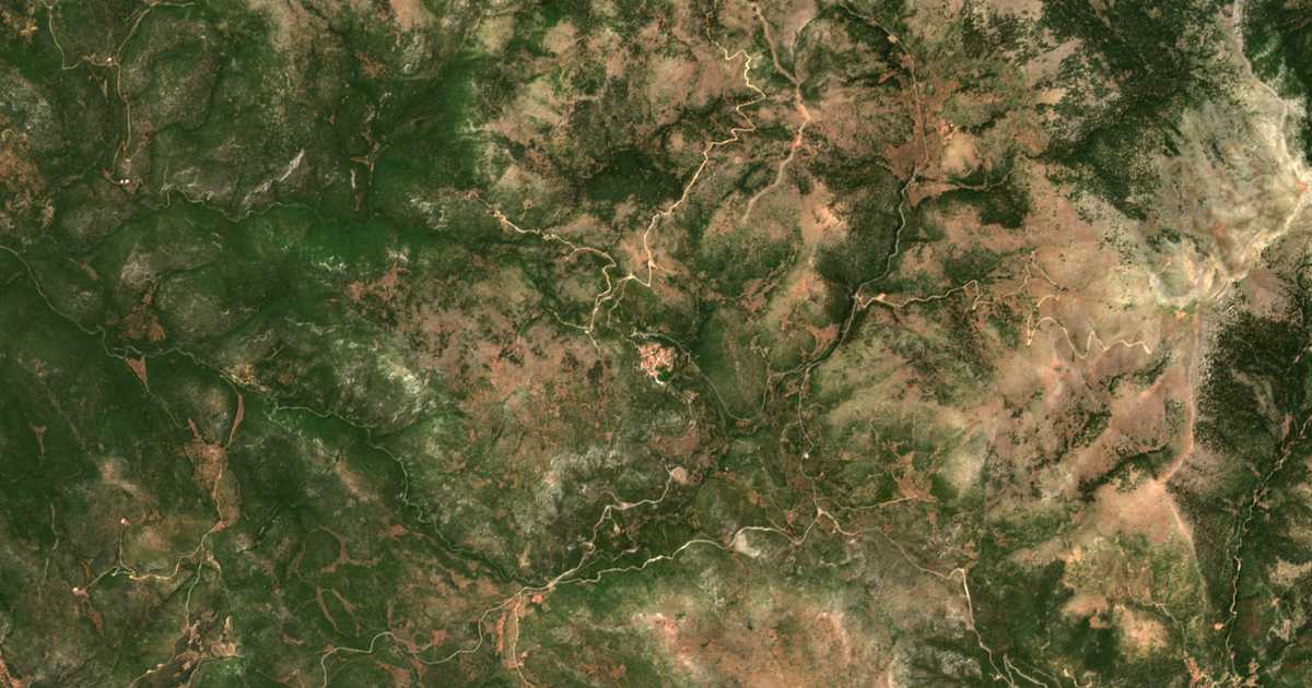Satellitenkarte von Agriánoi