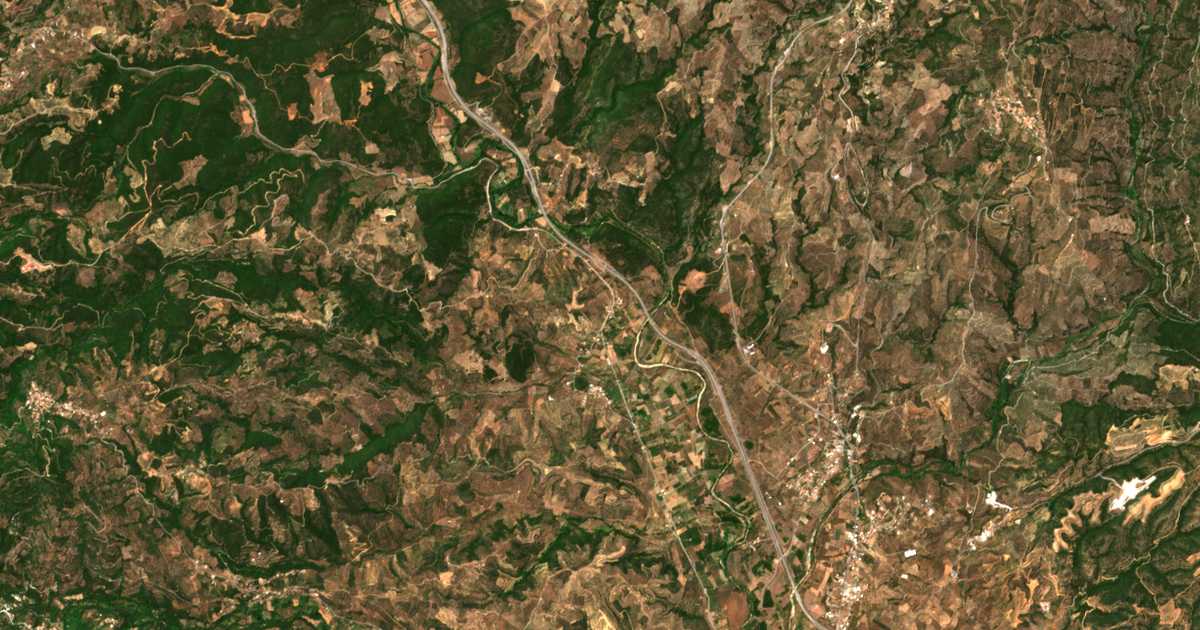 Satellitenkarte von Karavás