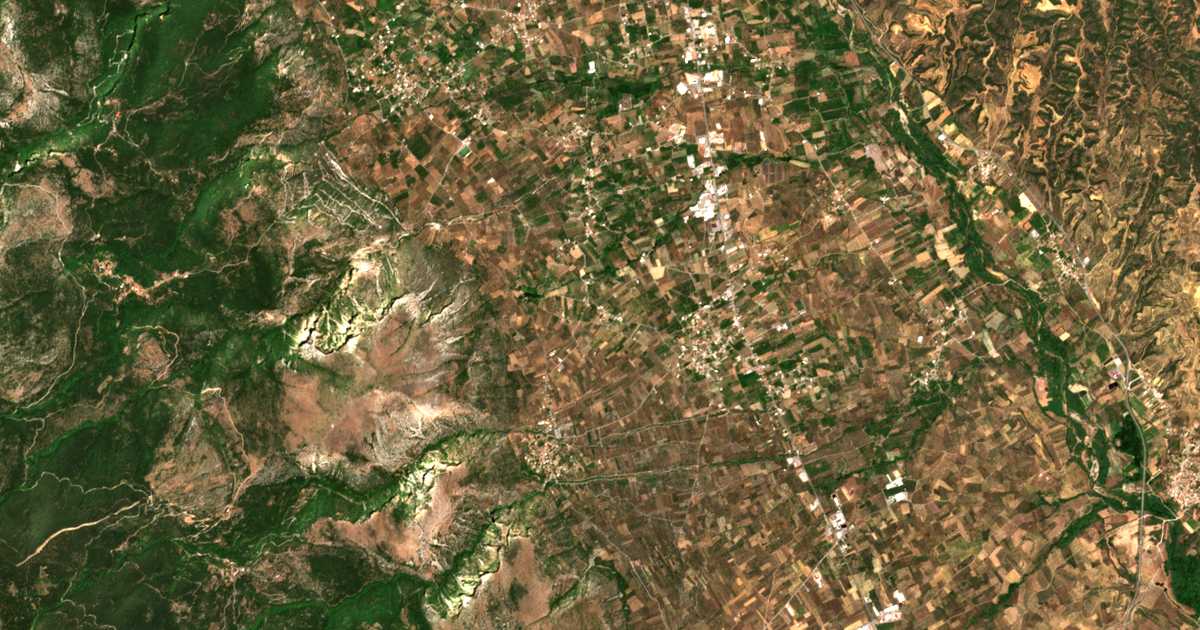 Satellitenkarte von Katsarós