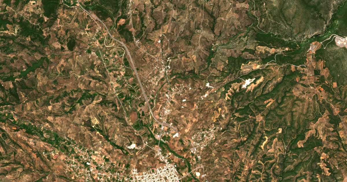 Satellitenkarte von Kokkinórrachi
