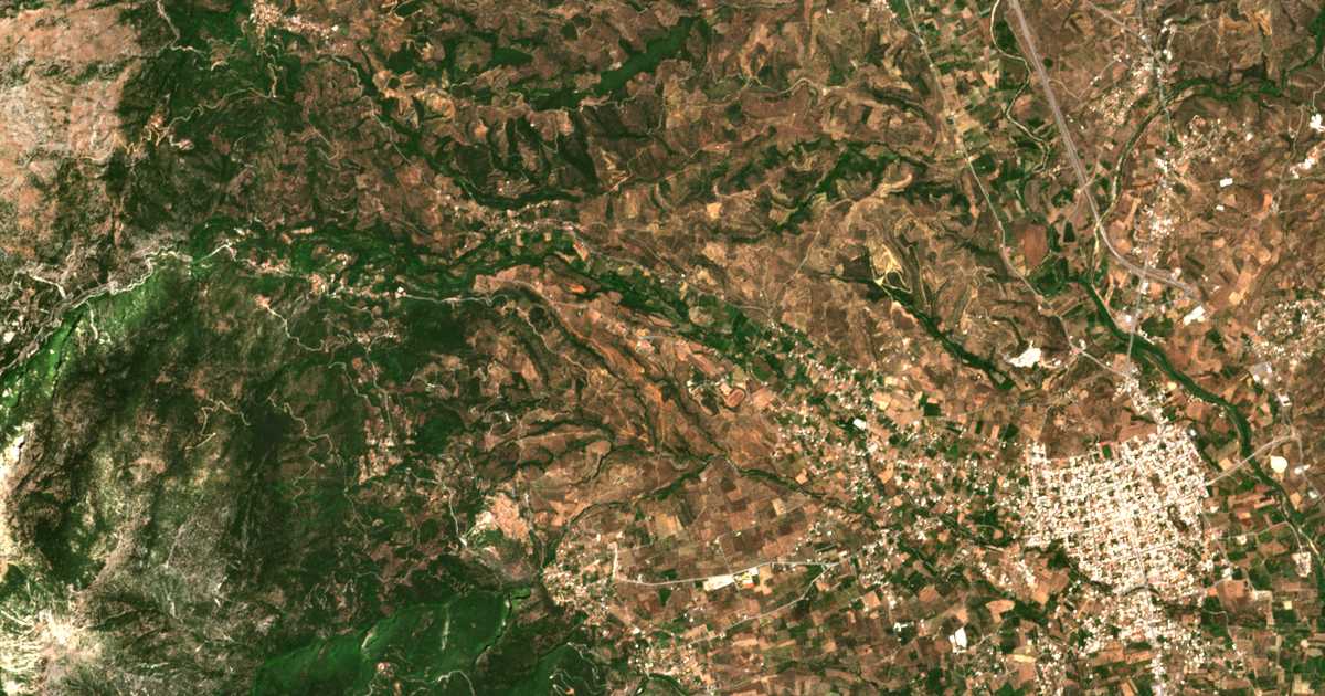 Satellitenkarte von Liapína
