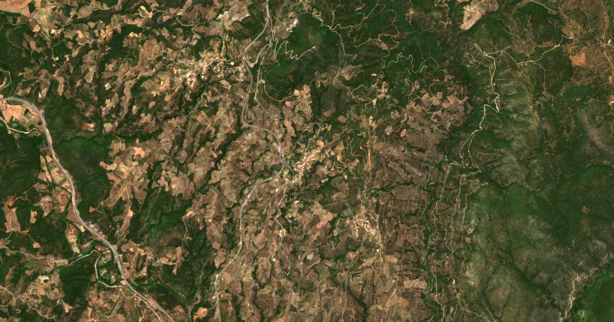 Satellitenkarte von Voutiánoi