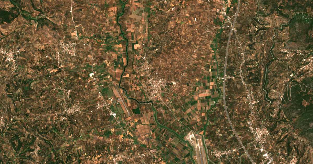 Satellitenkarte von Áris