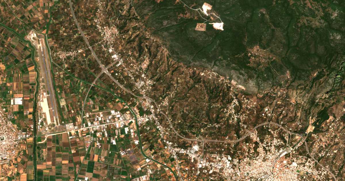 Satellitenkarte von Katsíkovon