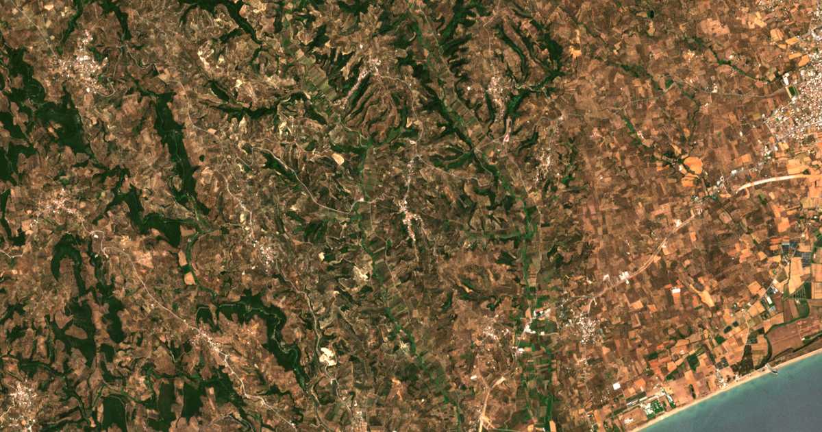 Satellitenkarte von Avramión