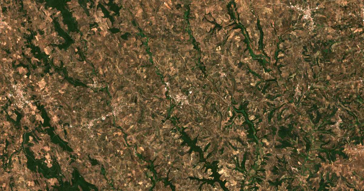 Satellitenkarte von Mánesis