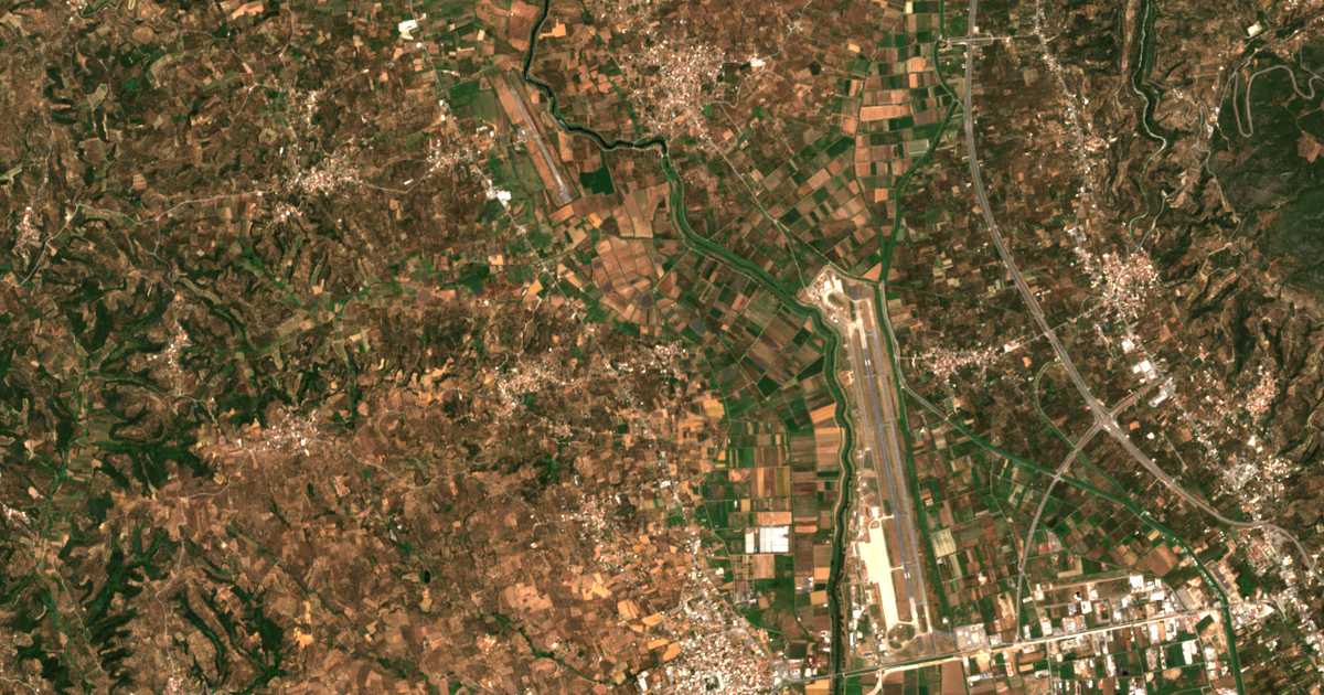 Satellitenkarte von Piperítsa
