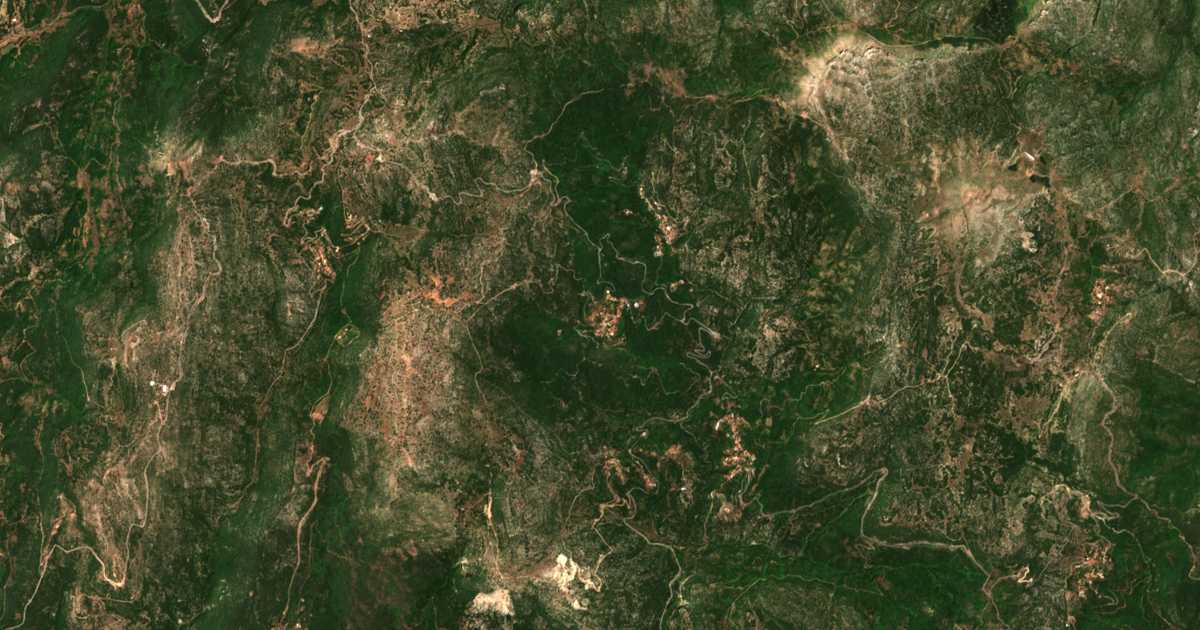 Satellitenkarte von Ampelióna