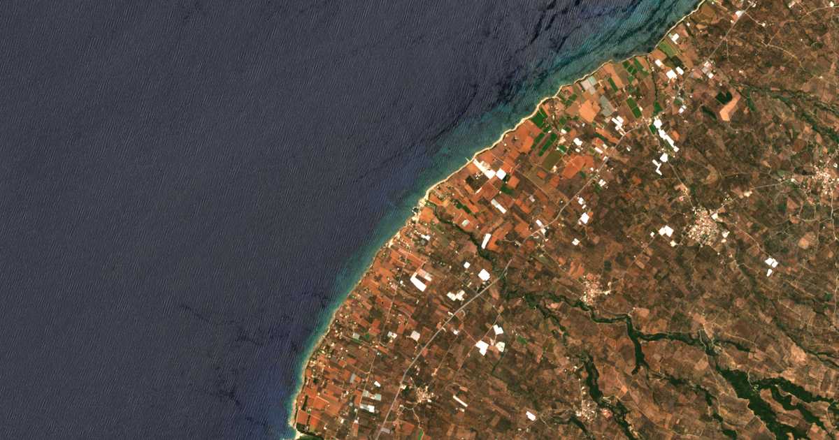 Satellitenkarte von Ágrilos