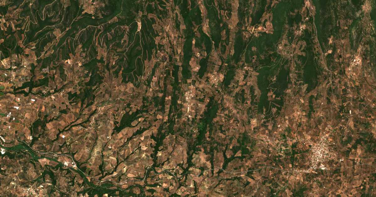 Satellitenkarte von Glykorrízion