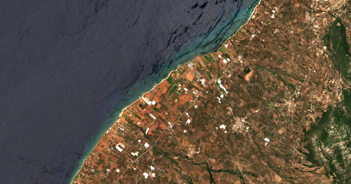 Satellitenkarte von Litharoríxi