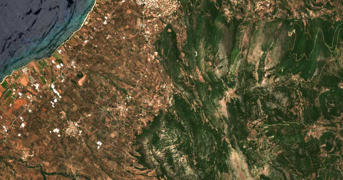 Satellitenkarte von Xirókampos