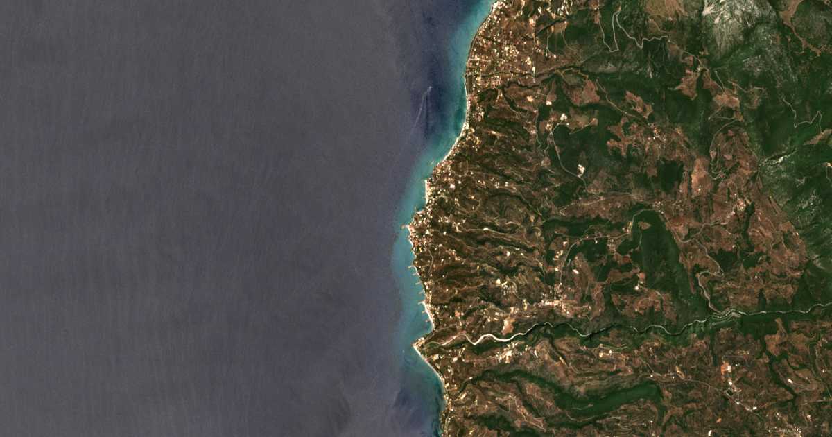 Satellitenkarte von Avía