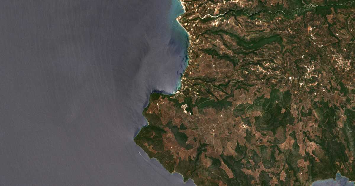 Satellitenkarte von Kitriaí
