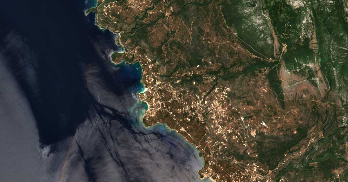 Satellitenkarte von Léfktron