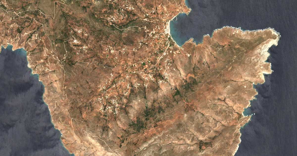 Satellitenkarte von Kórthion