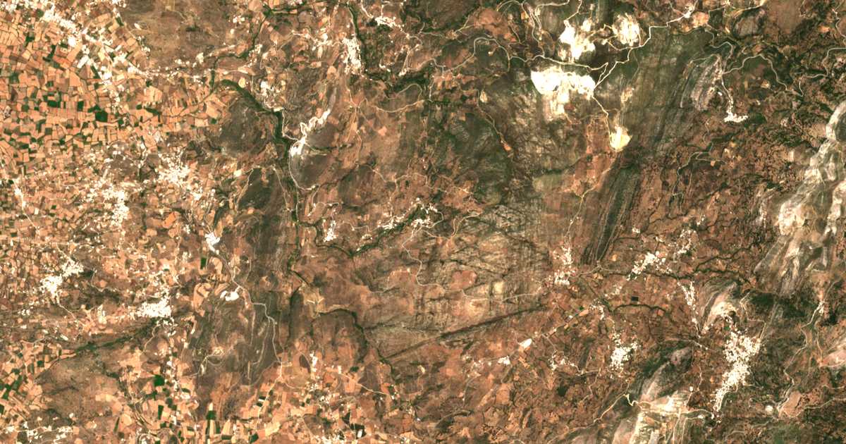 Satellitenkarte von Áno Potamiá