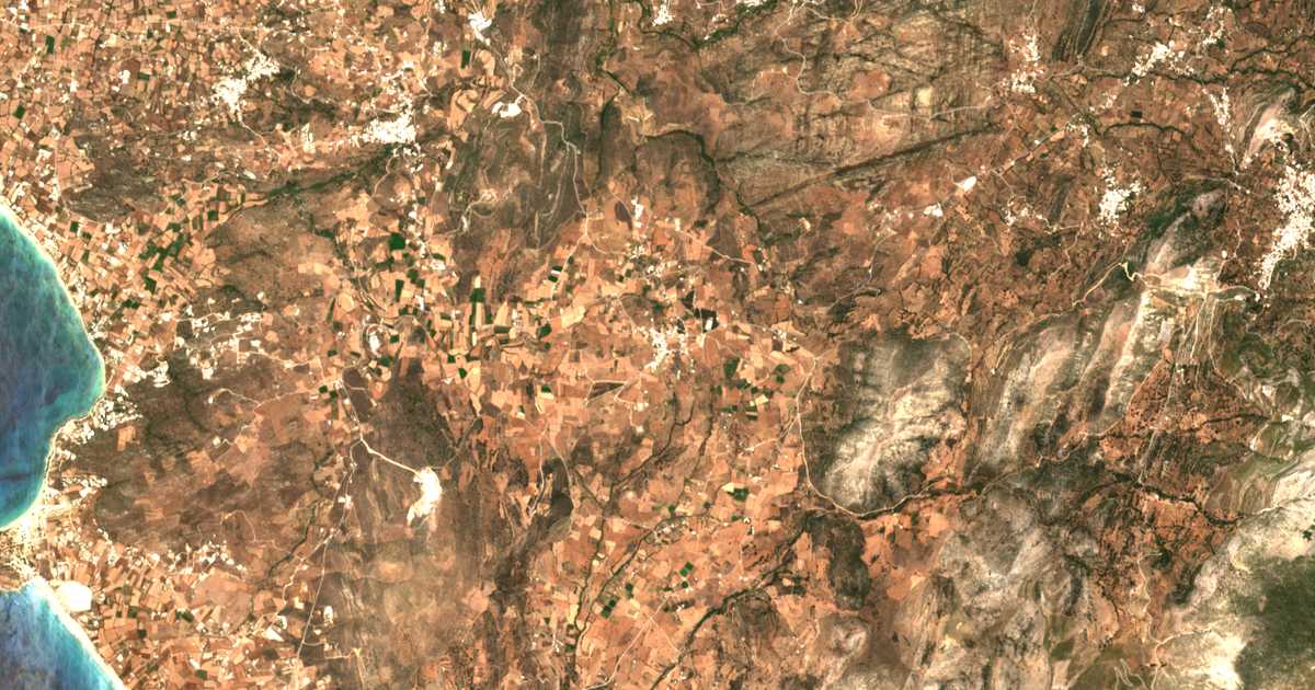 Satellitenkarte von Áno Sagkríon