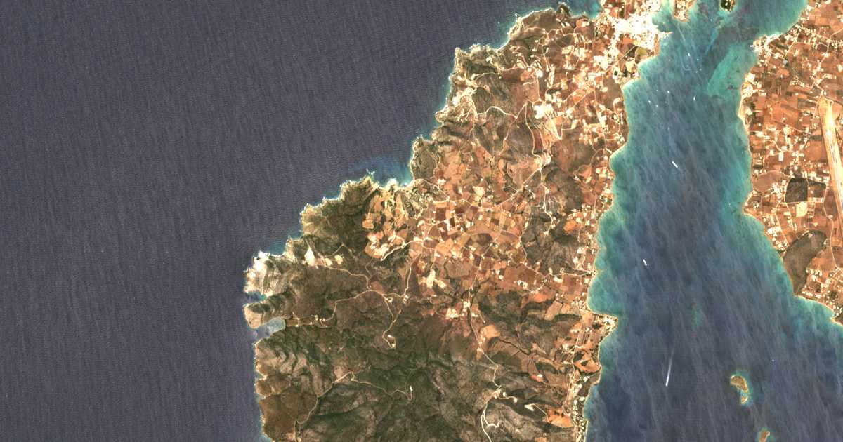 Satellitenkarte von Kámpos