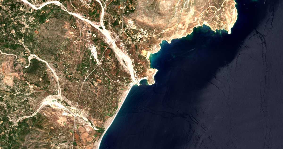 Satellitenkarte von Charaki