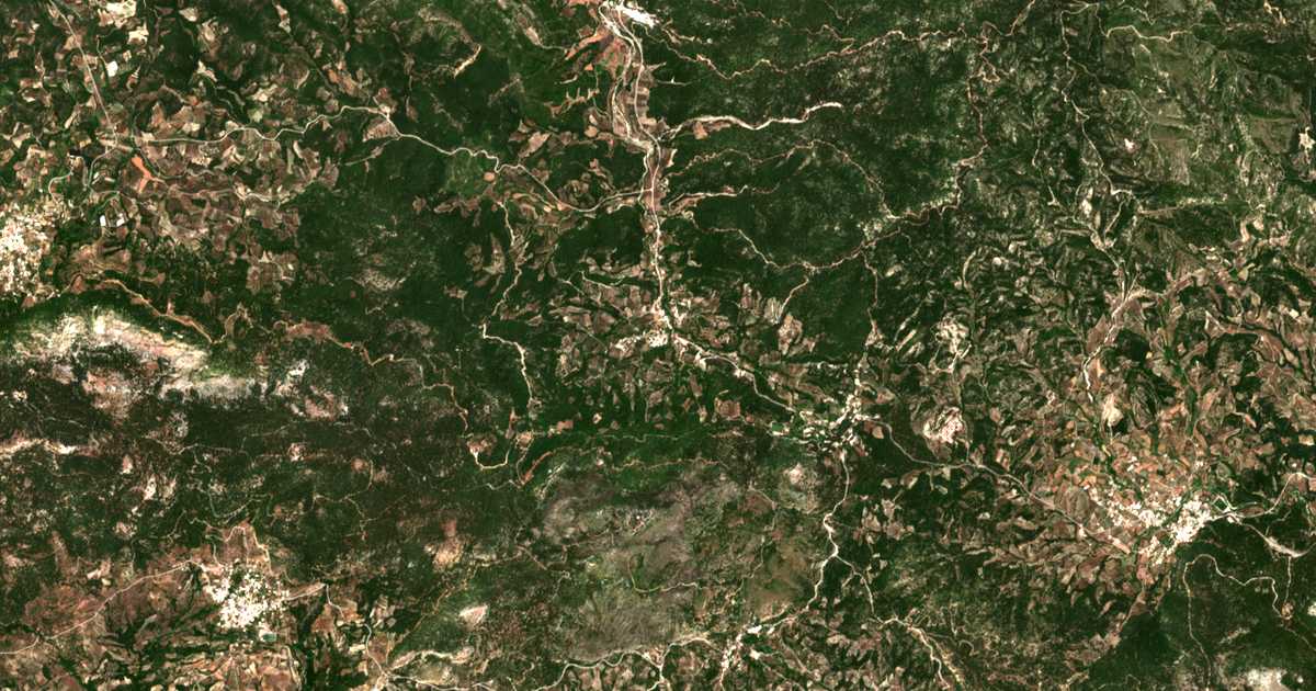 Satellitenkarte von Dimyliá