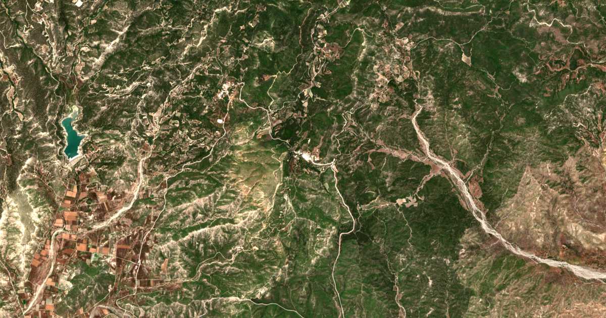 Satellitenkarte von Profília
