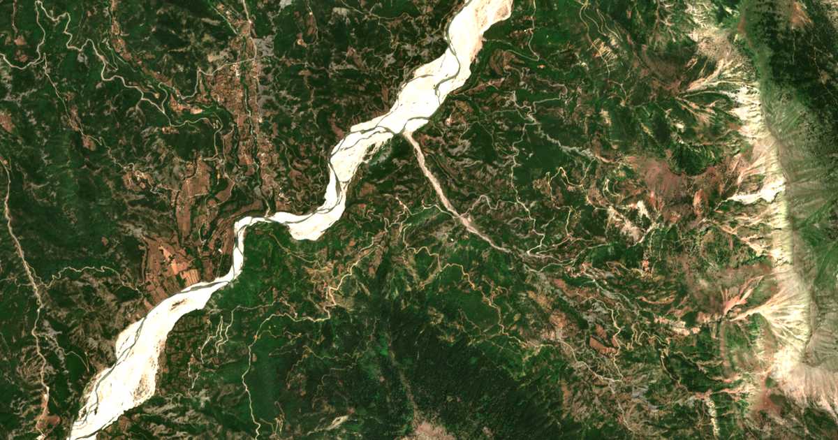 Satellitenkarte von Neochória