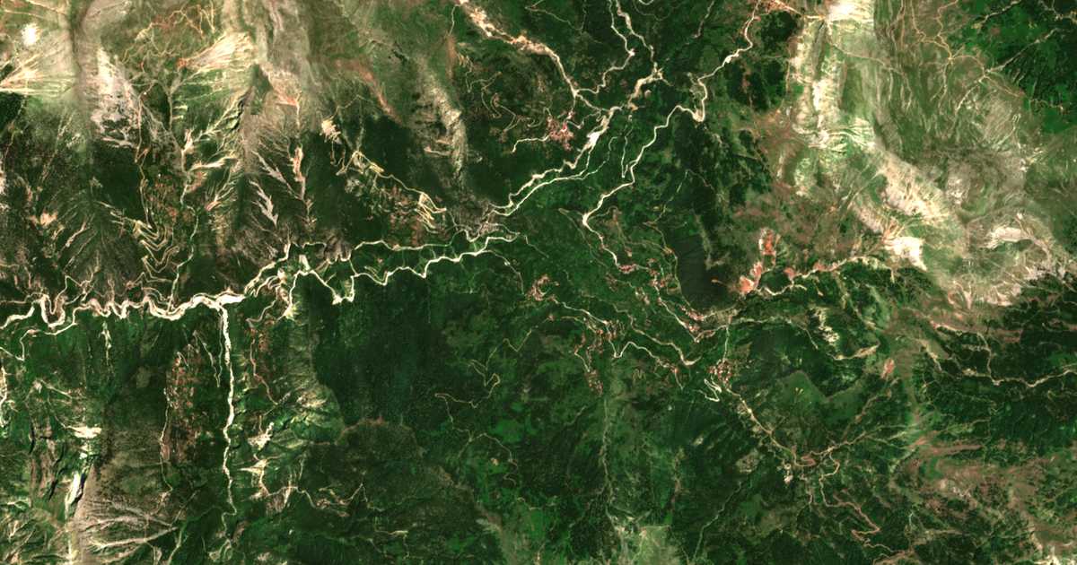 Satellitenkarte von Róssis