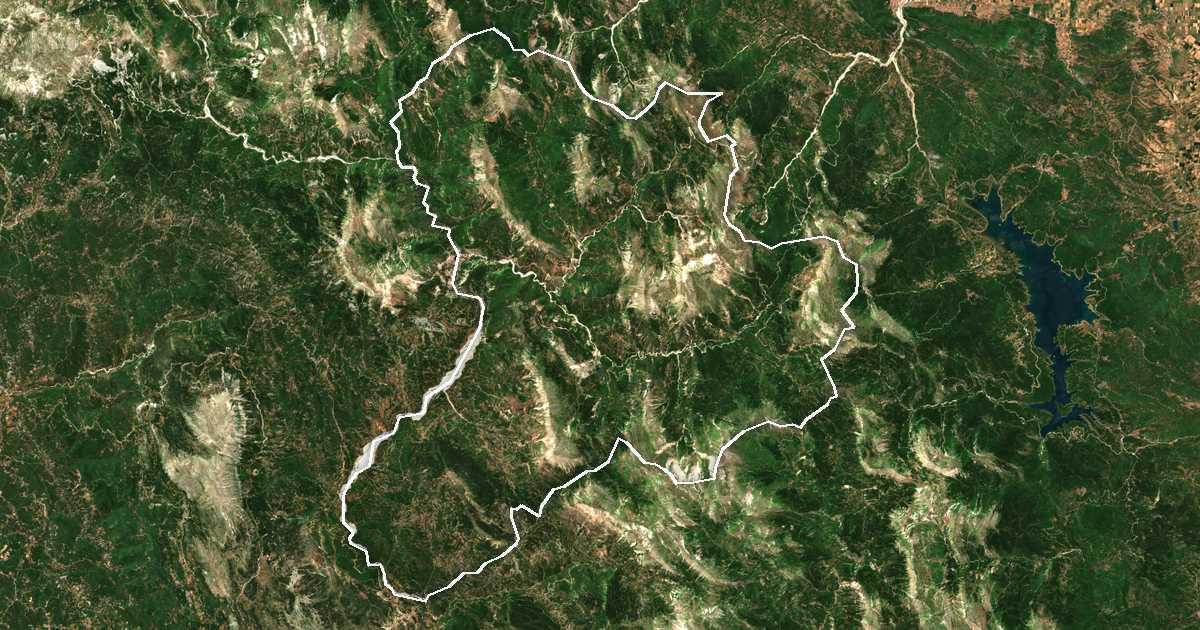 Satellitenbild mit eingezeichneter Grenze: Argithea