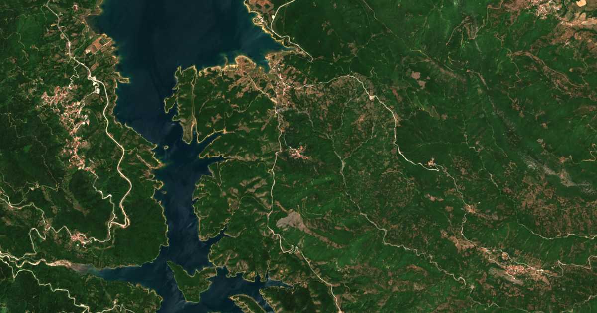 Satellitenkarte von Lamperón
