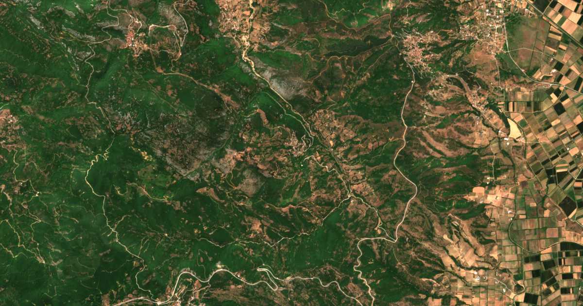 Satellitenkarte von Ágios Akákios