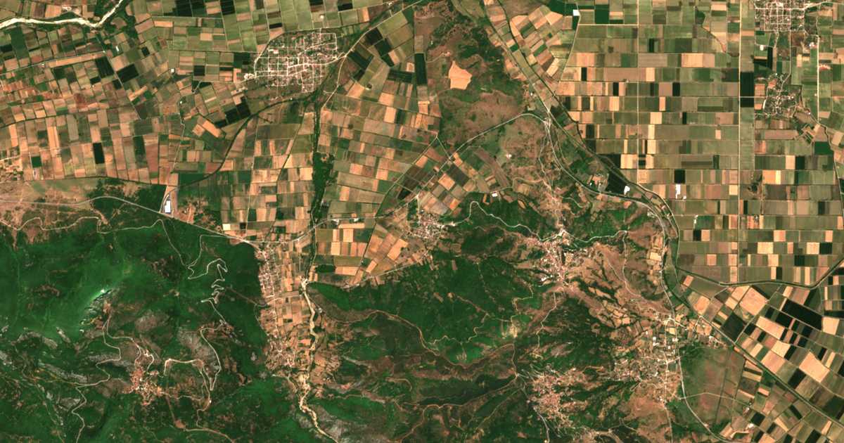 Satellitenkarte von Chárma