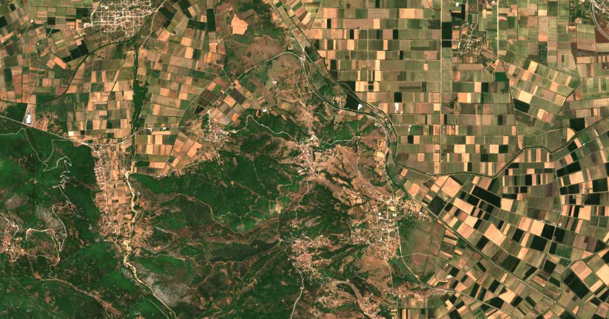 Satellitenkarte von Fanárion