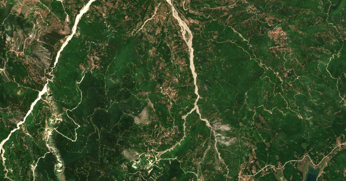 Satellitenkarte von Kryopigí