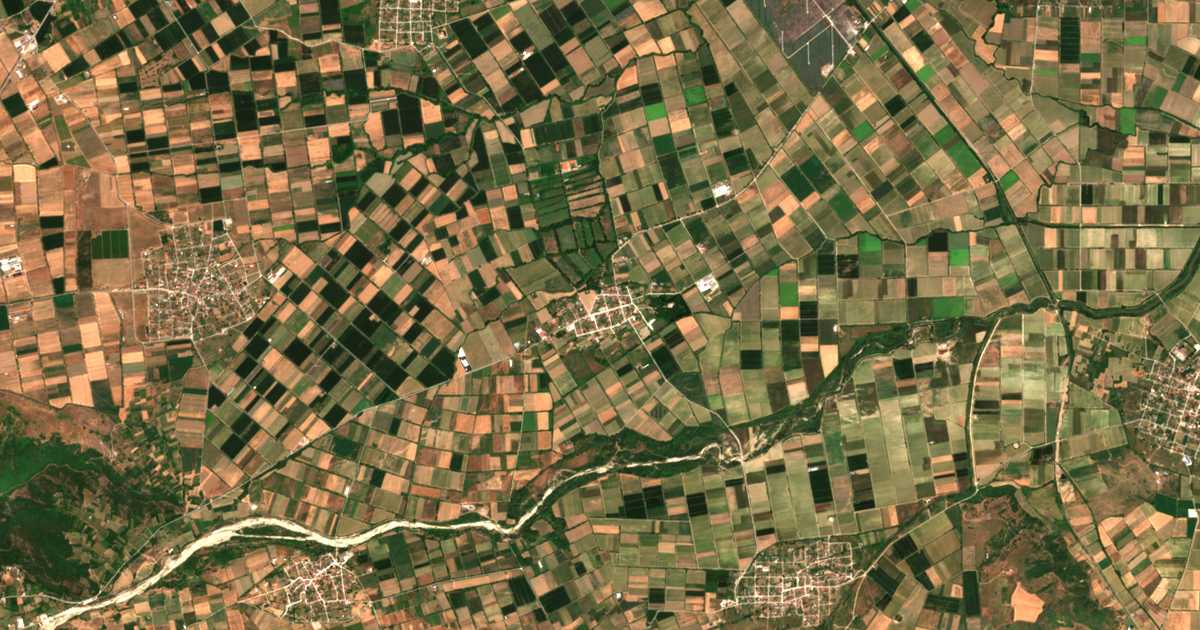Satellitenkarte von Lazarína
