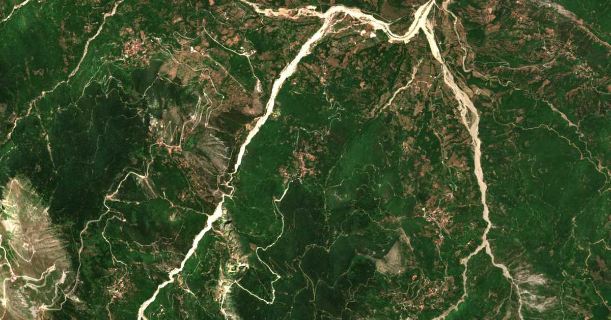 Satellitenkarte von Pefkófyton