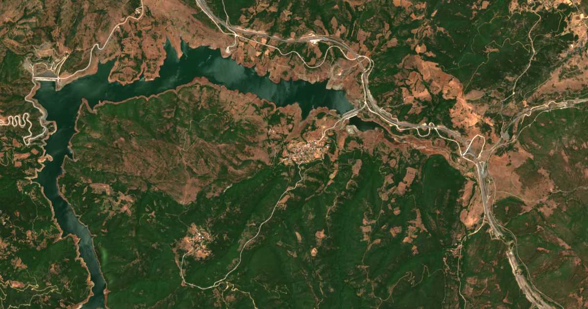 Satellitenkarte von Káto Ktiméni