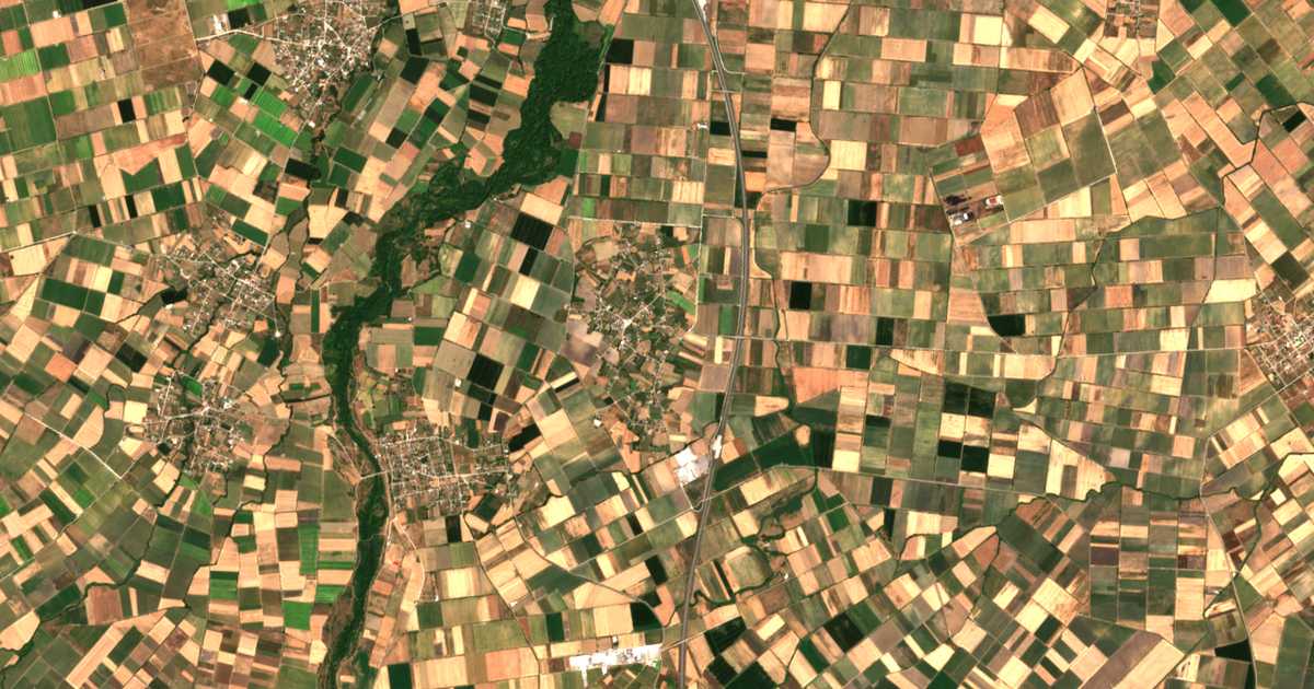 Satellitenkarte von Mavrachádes