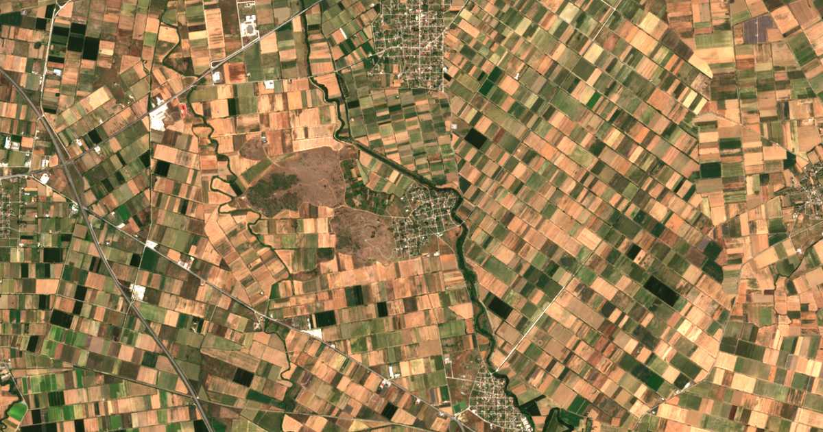 Satellitenkarte von Pýrgos Kieríou