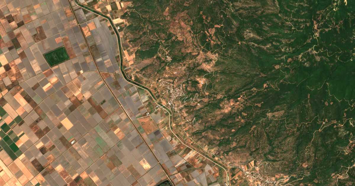 Satellitenkarte von Káto Amygdalí