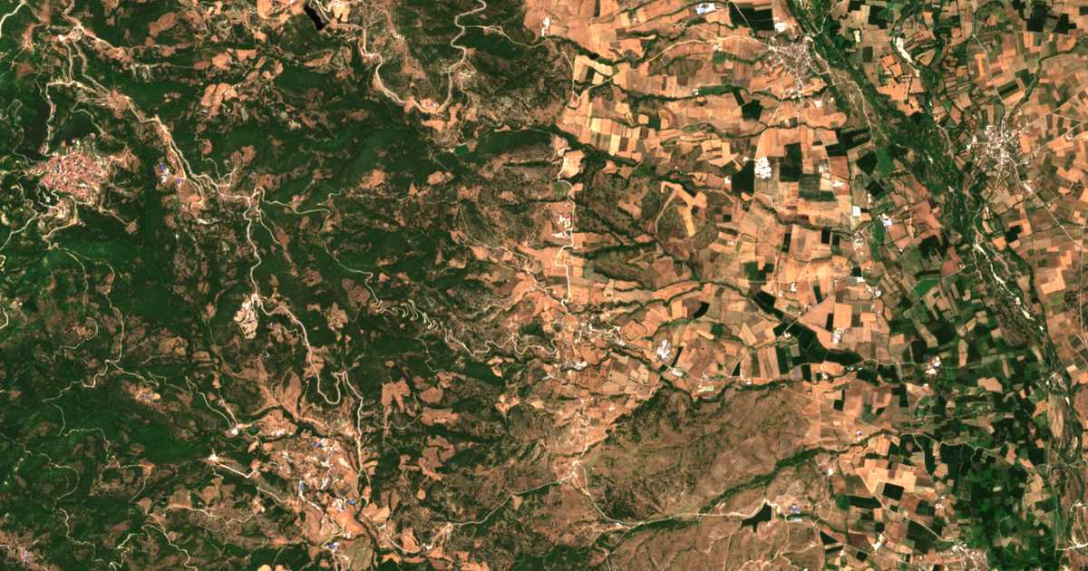 Satellitenkarte von Ampélia