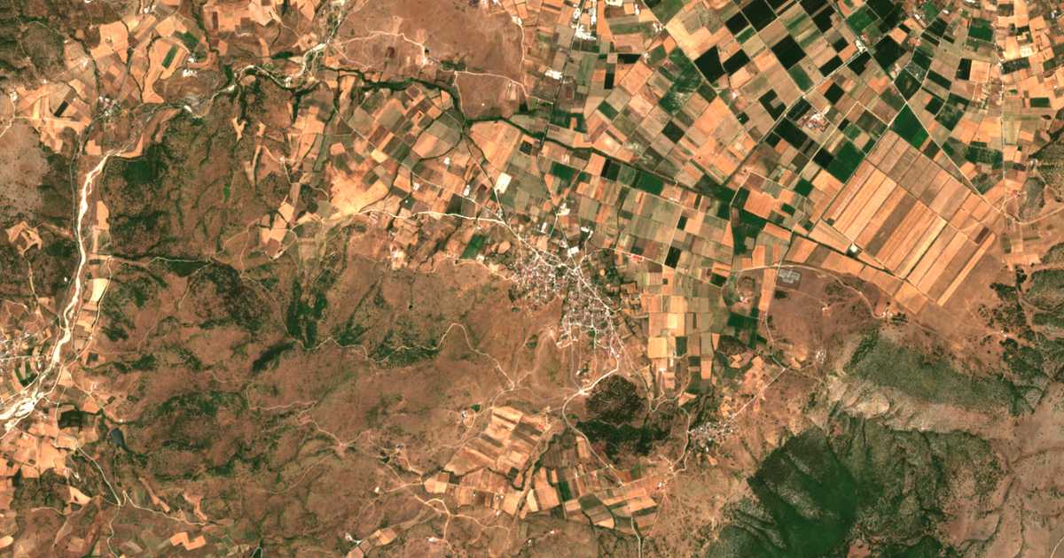 Satellitenkarte von Galanóvrysi