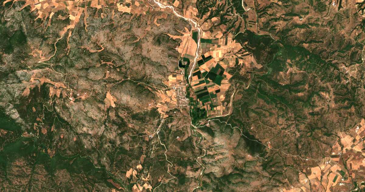 Satellitenkarte von Kefalóvryson