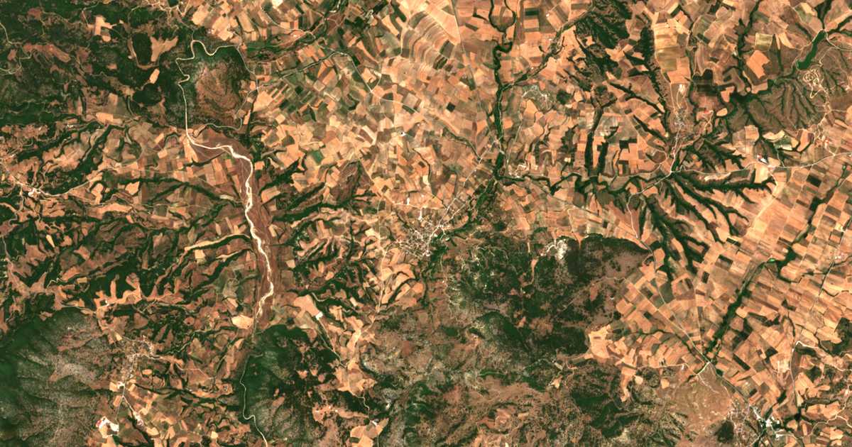 Satellitenkarte von Lykoúdion