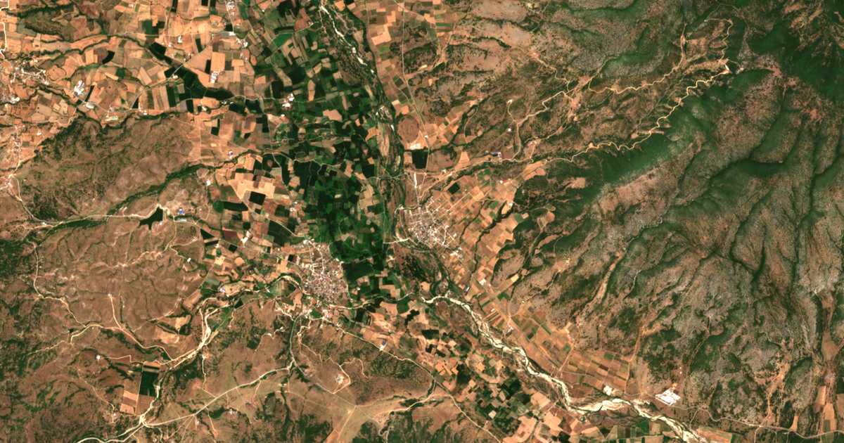 Satellitenkarte von Mesochórion