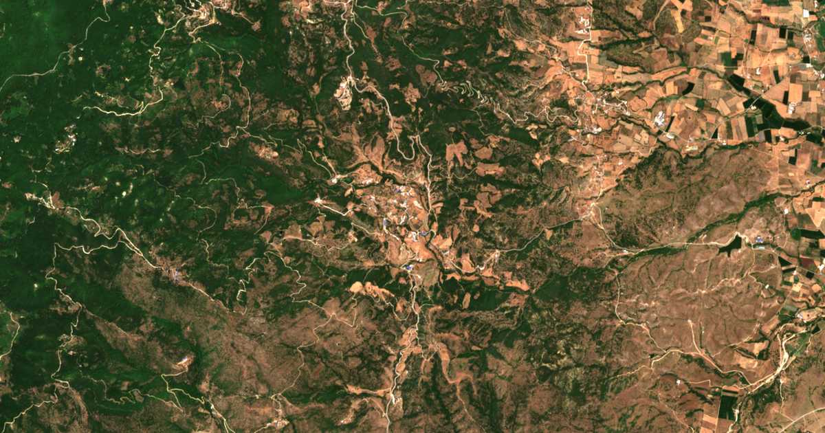Satellitenkarte von Paliámpela