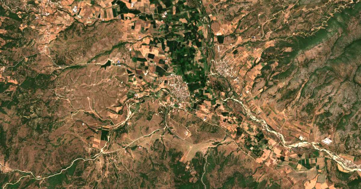 Satellitenkarte von Vlachogiánnion