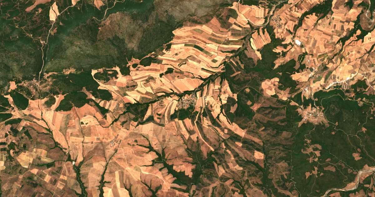 Satellitenkarte von Ágios Antónios